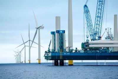 offshore wind turbines and construction platform in the Revolution Wind project